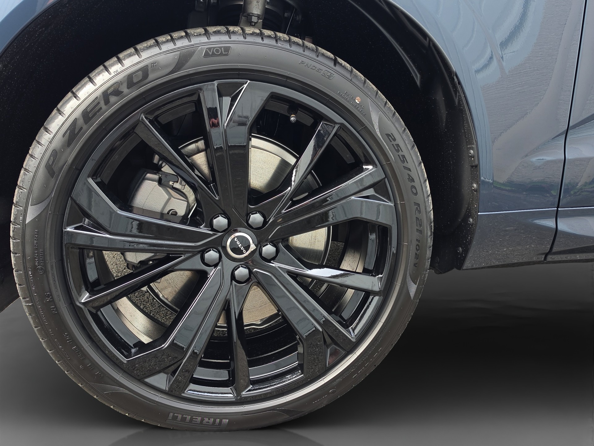 VOLVO XC60 2.0 T6 TE Black Edition eAWD-image-7
