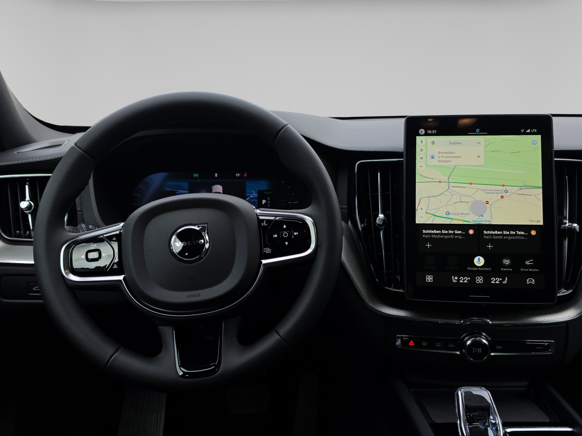 VOLVO XC60 2.0 T6 TE Black Edition eAWD-image-9