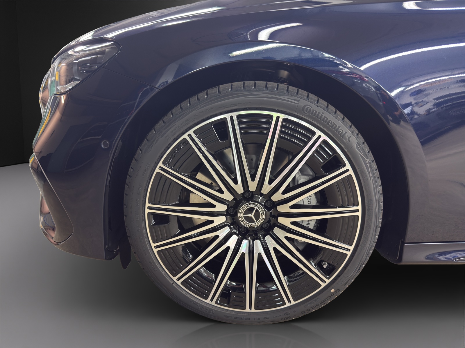 MERCEDES-BENZ E 220 d 4Matic 9G-Tronic-image-7
