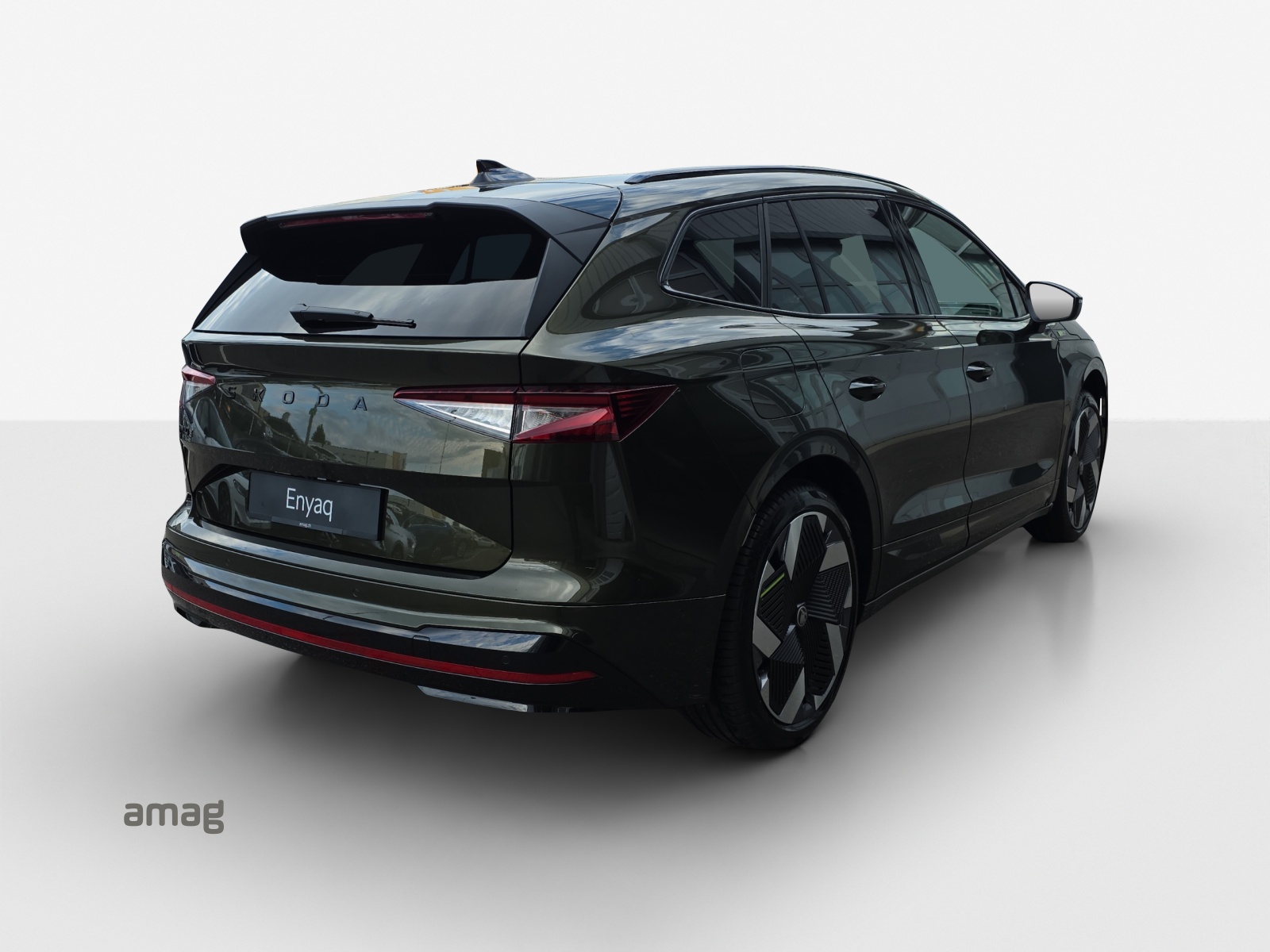 SKODA Enyaq 4x4 RS-image-4