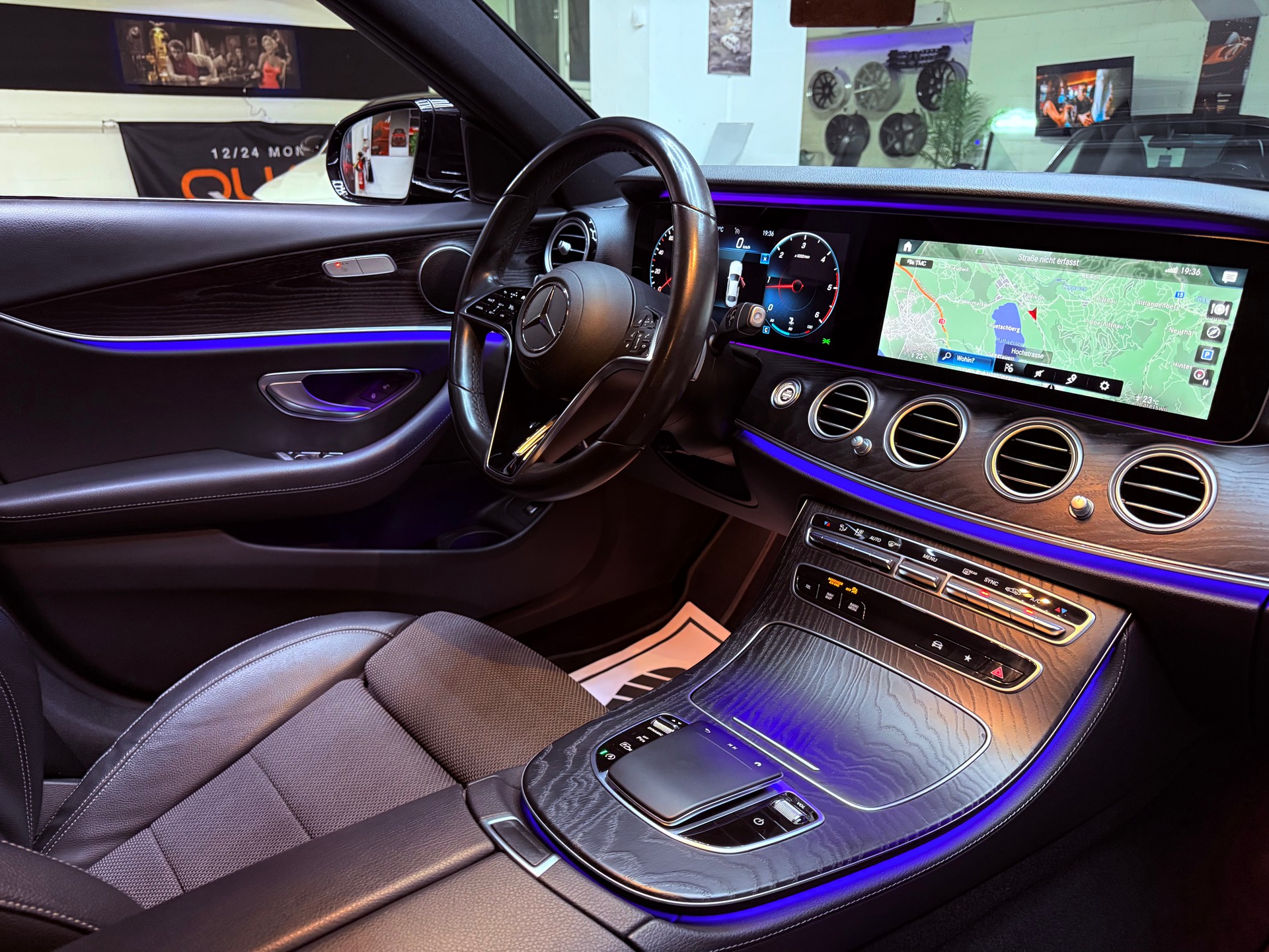 MERCEDES-BENZ E 220 d Avantgarde 9G-Tronic-image-20