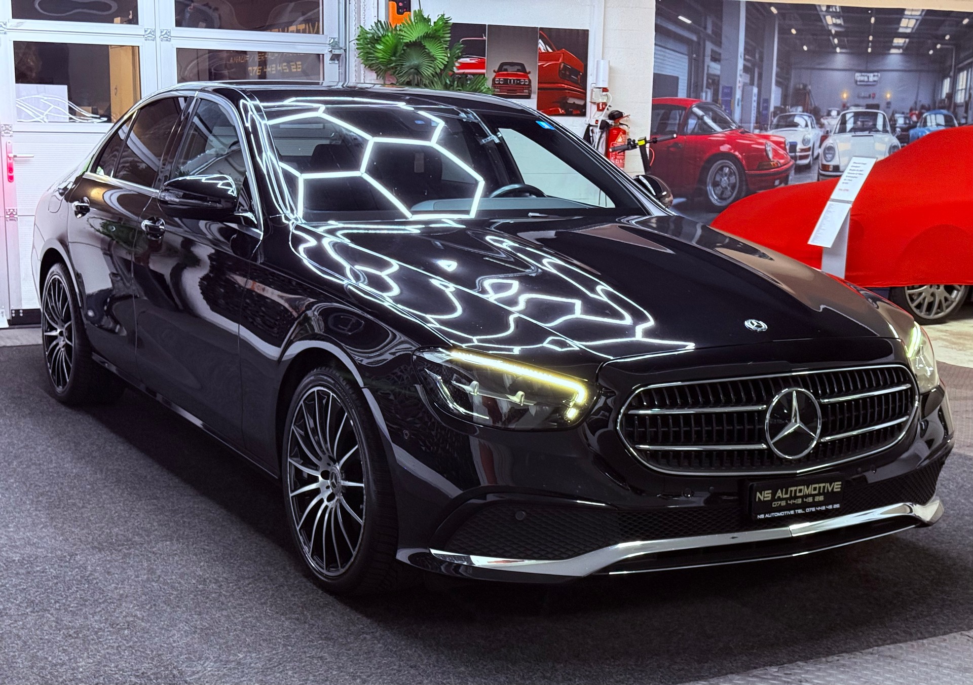 MERCEDES-BENZ E 220 d Avantgarde 9G-Tronic-image-2