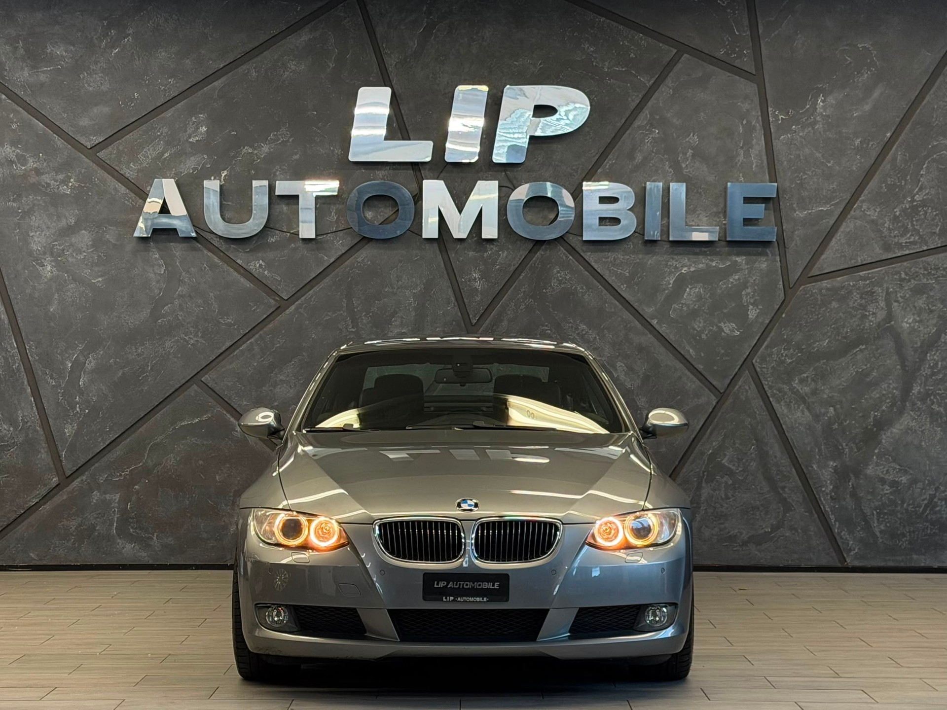 BMW 325i Cabriolet Steptronic-image-1