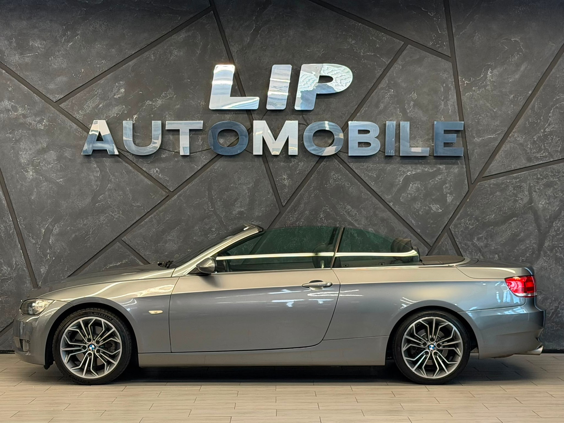 BMW 325i Cabriolet Steptronic-image-4