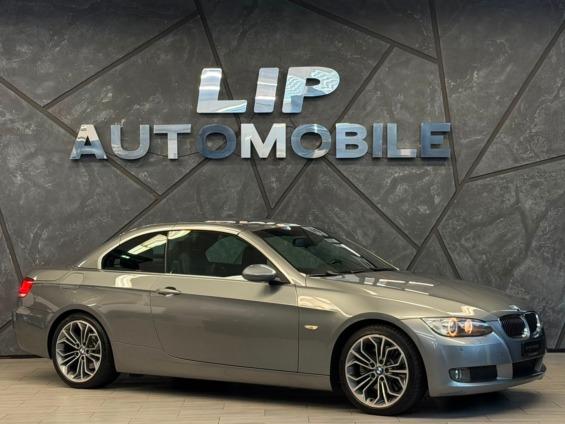 BMW 325i Cabriolet Steptronic-image-2