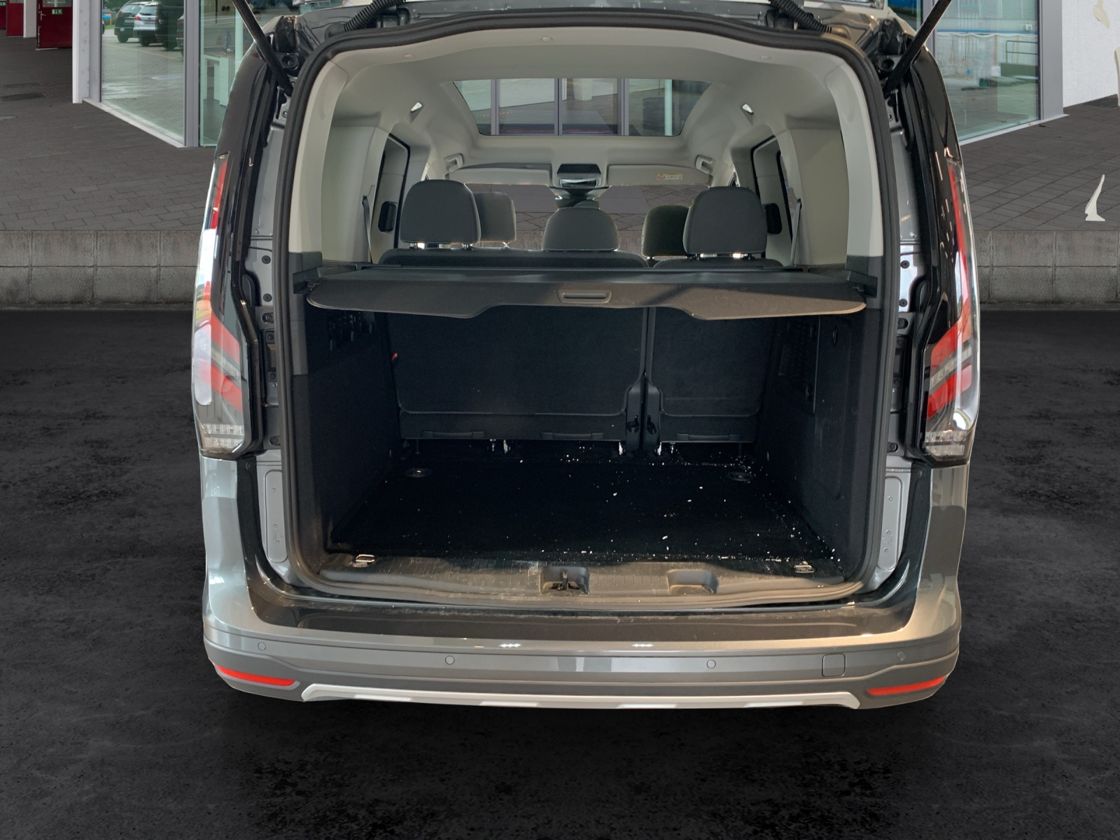 FORD Tourneo Connect 1.5 EcoBoost 150 Active PHEV-image-10