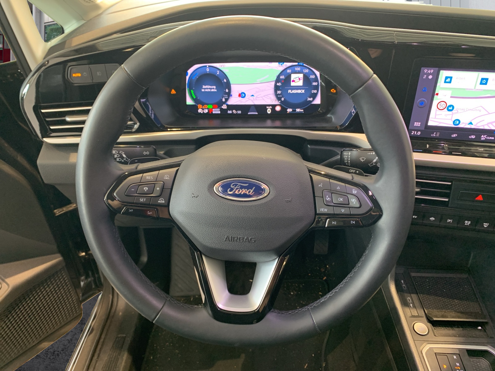 FORD Tourneo Connect 1.5 EcoBoost 150 Active PHEV-image-8