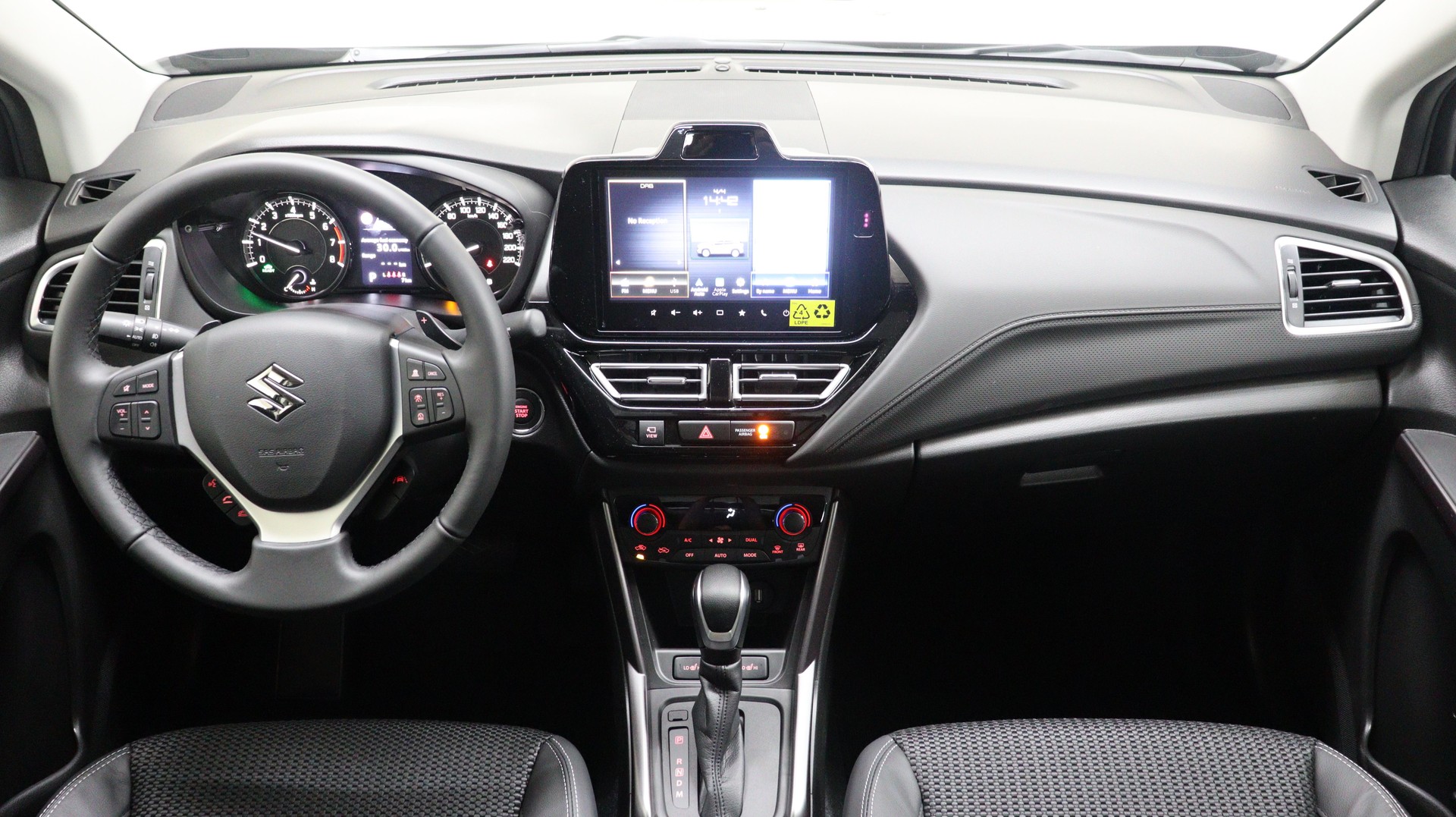 SUZUKI S-Cross 1.5 Compact Top Hybrid 4x4-image-5