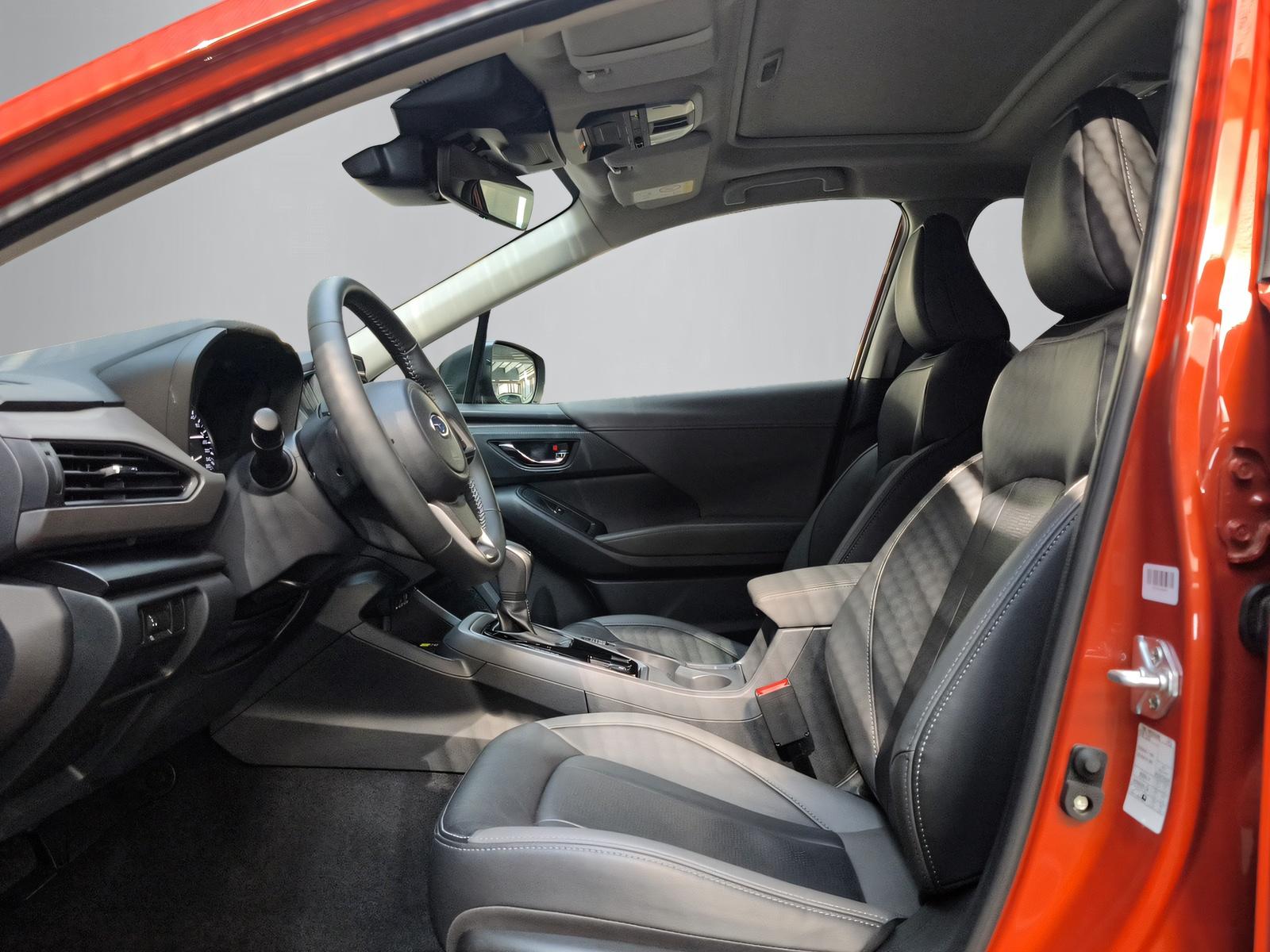 SUBARU Crosstrek 2.0i e-Boxer Luxury-image-2