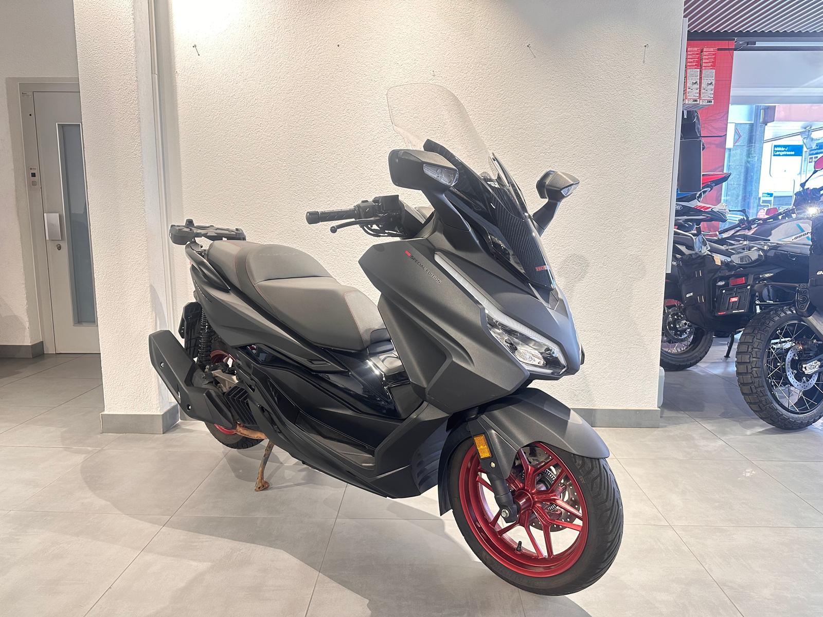 HONDA NSS125 Special Edition | Occasion | Top Zustand | Zubehör