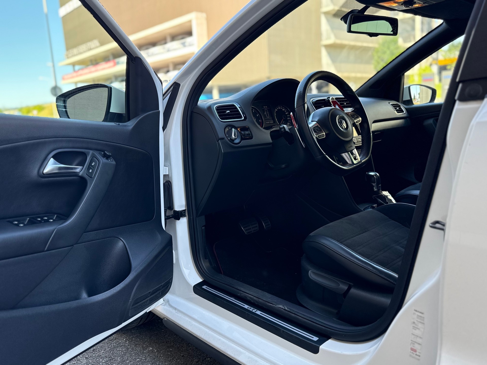 VW Polo 1.4 TSI GTI DSG-image-7