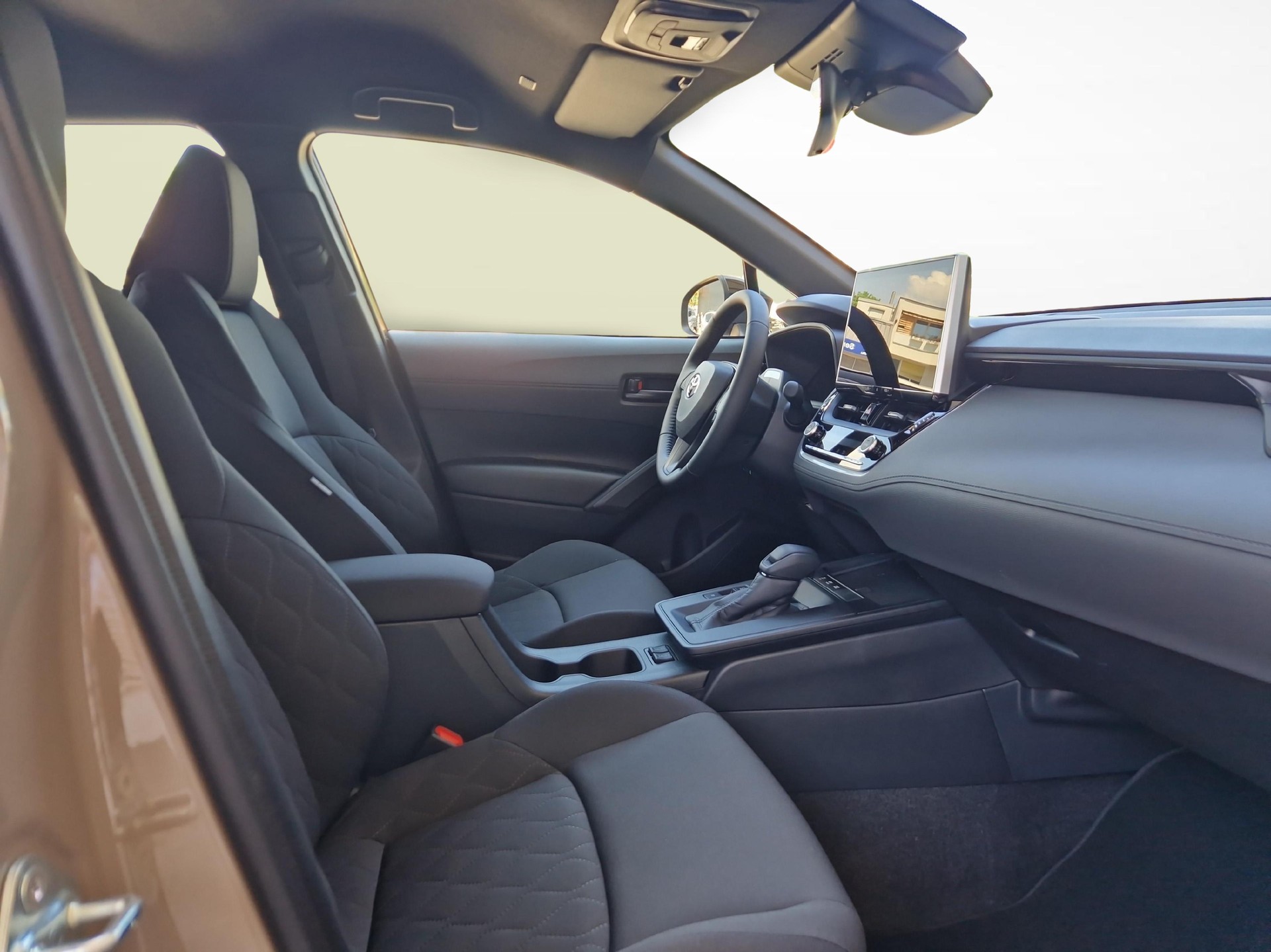 TOYOTA Corolla Cross 2.0 HSD Comfort-image-9