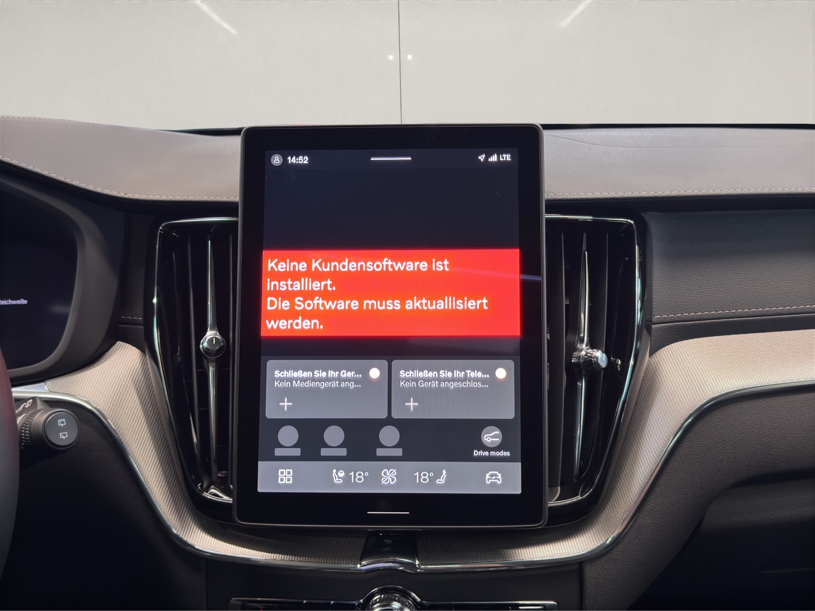VOLVO XC60 2.0 T8 TE Black Edition eAWD-image-10