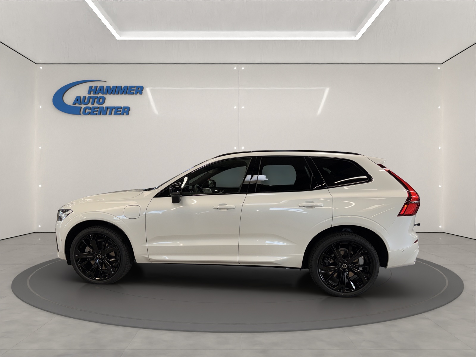 VOLVO XC60 2.0 T8 TE Black Edition eAWD-image-1