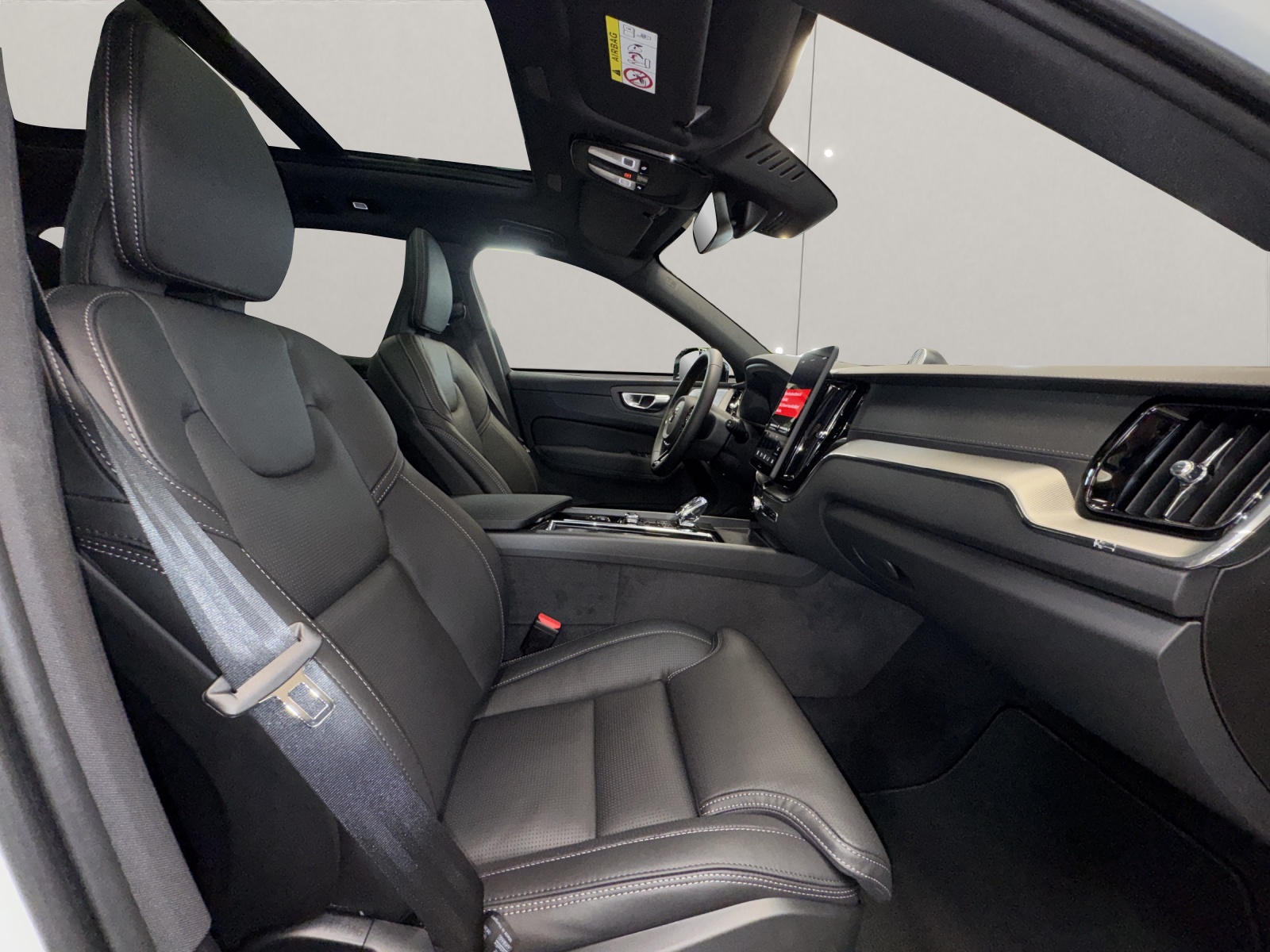 VOLVO XC60 2.0 T8 TE Black Edition eAWD-image-12