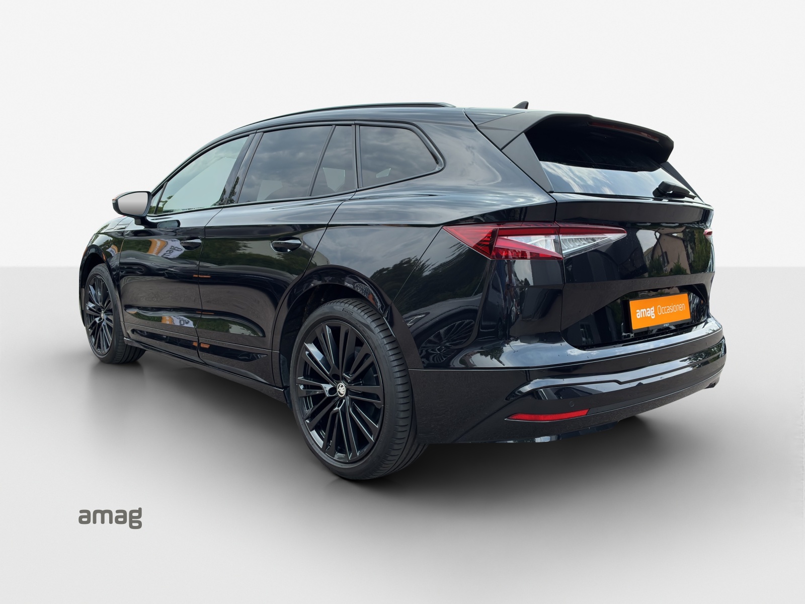 SKODA Enyaq iV 80x Founders Edition-showroom-element-2