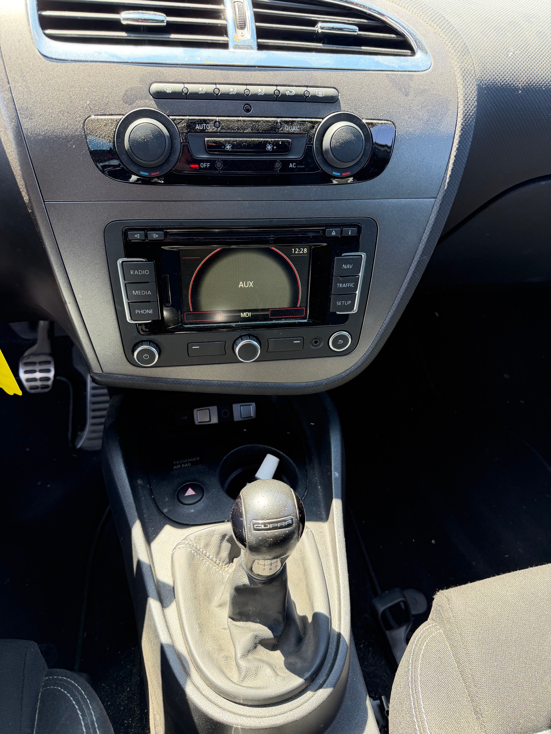 SEAT Leon 2.0 TSI Cupra R-image-6