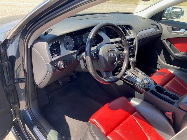 AUDI S4 Avant 3.0 TFSI quattro S-tronic-image-10