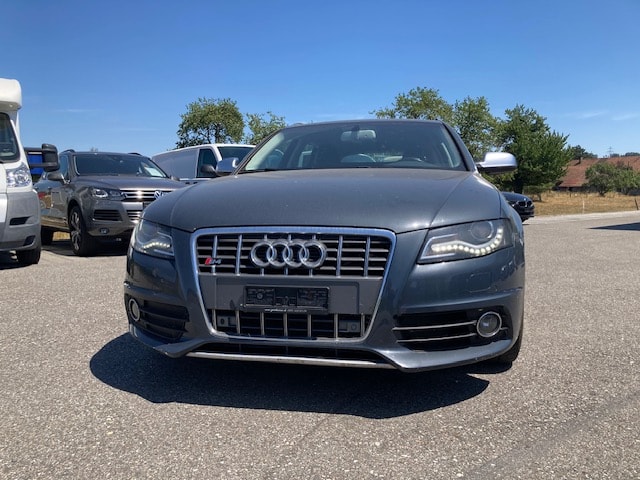 AUDI S4 Avant 3.0 TFSI quattro S-tronic-image-4