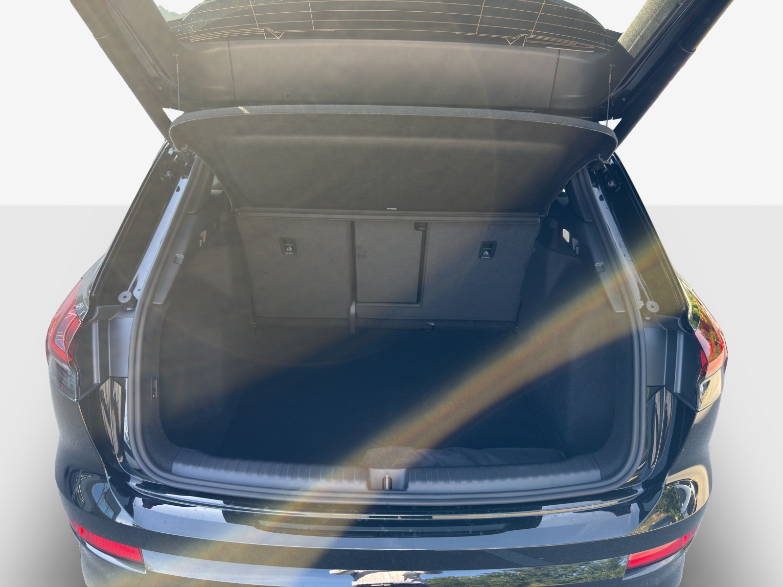 AUDI Q4 e-tron SUV quattro performance-image-12
