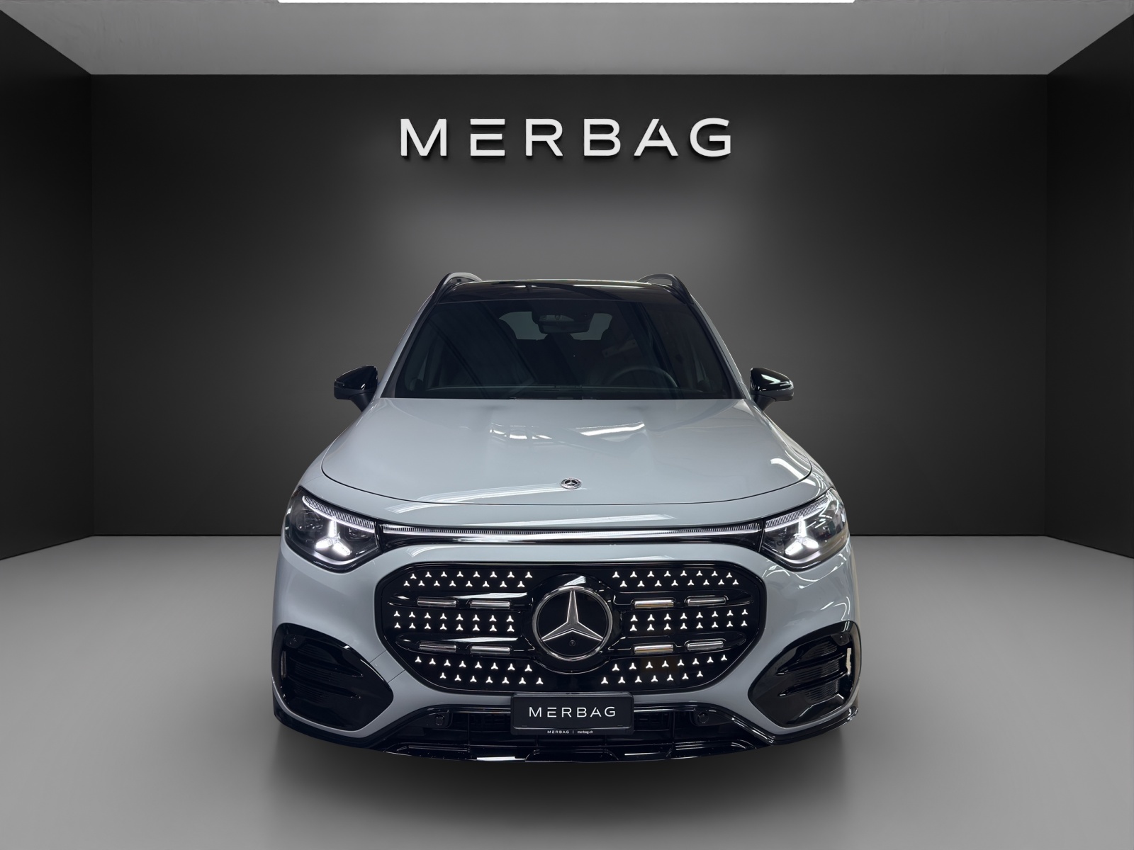 MERCEDES-BENZ GLB 350 4MATIC with EQ Technology-image-6