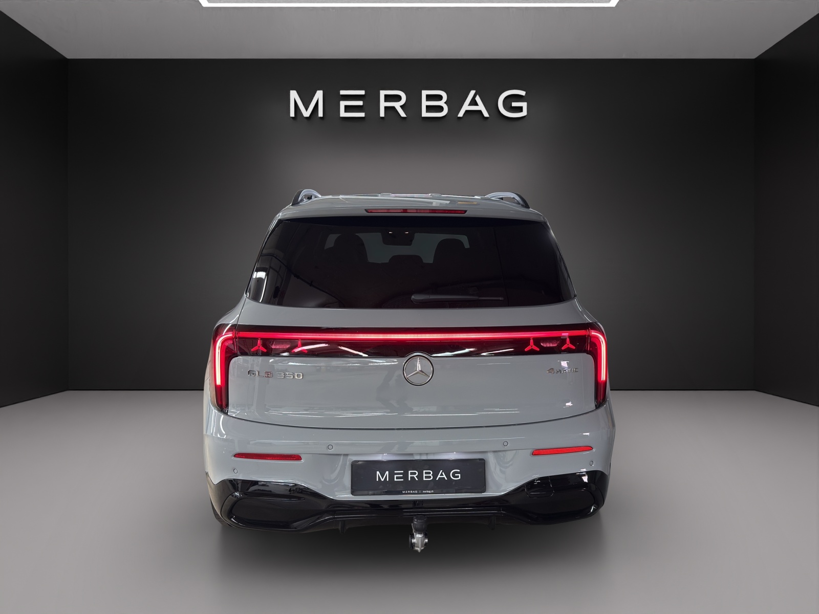 MERCEDES-BENZ GLB 350 4MATIC with EQ Technology-image-3