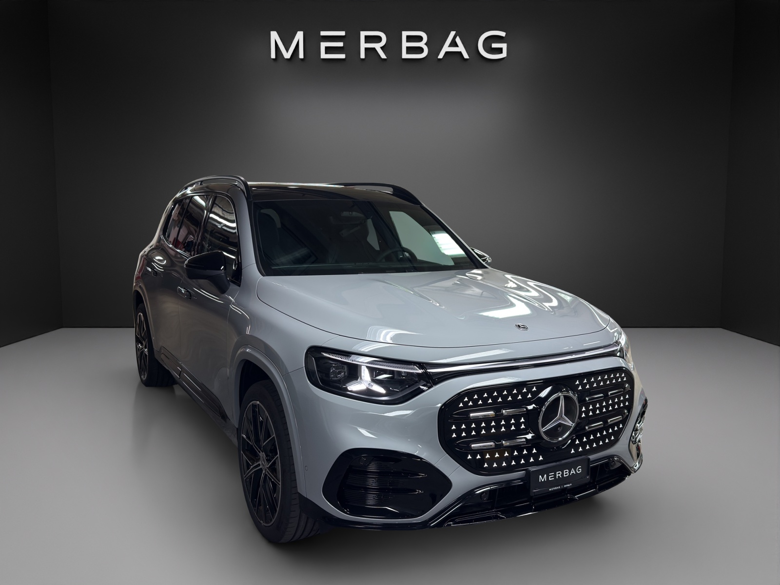MERCEDES-BENZ GLB 350 4MATIC with EQ Technology-image-5