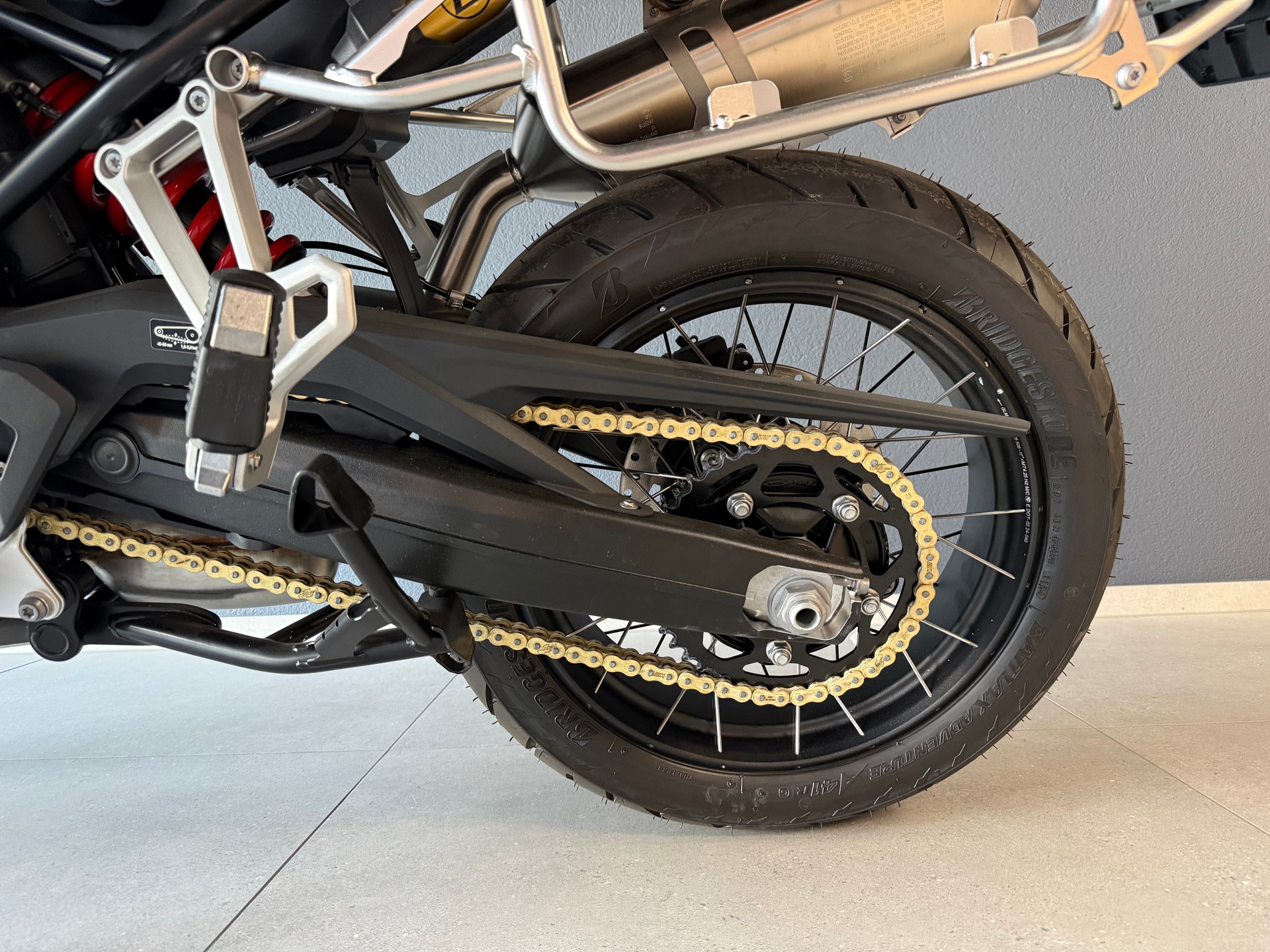 BMW F 900 GS Adventure-image-12