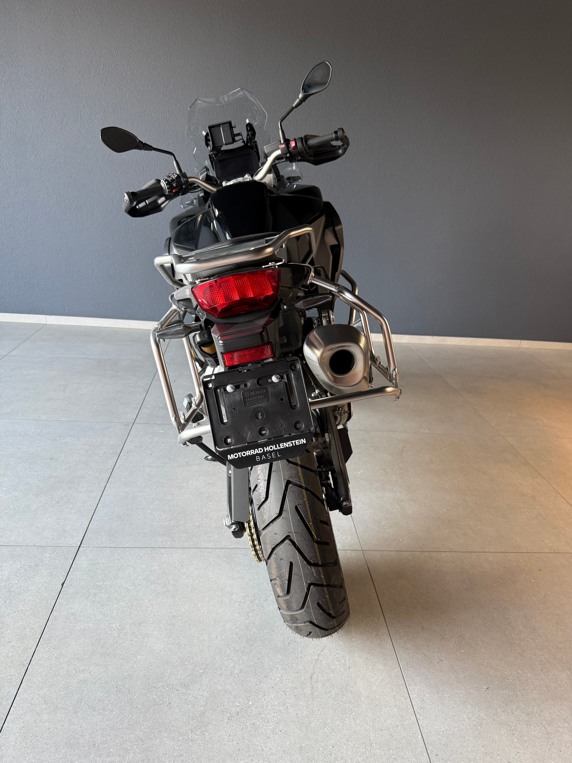BMW F 900 GS Adventure-image-4