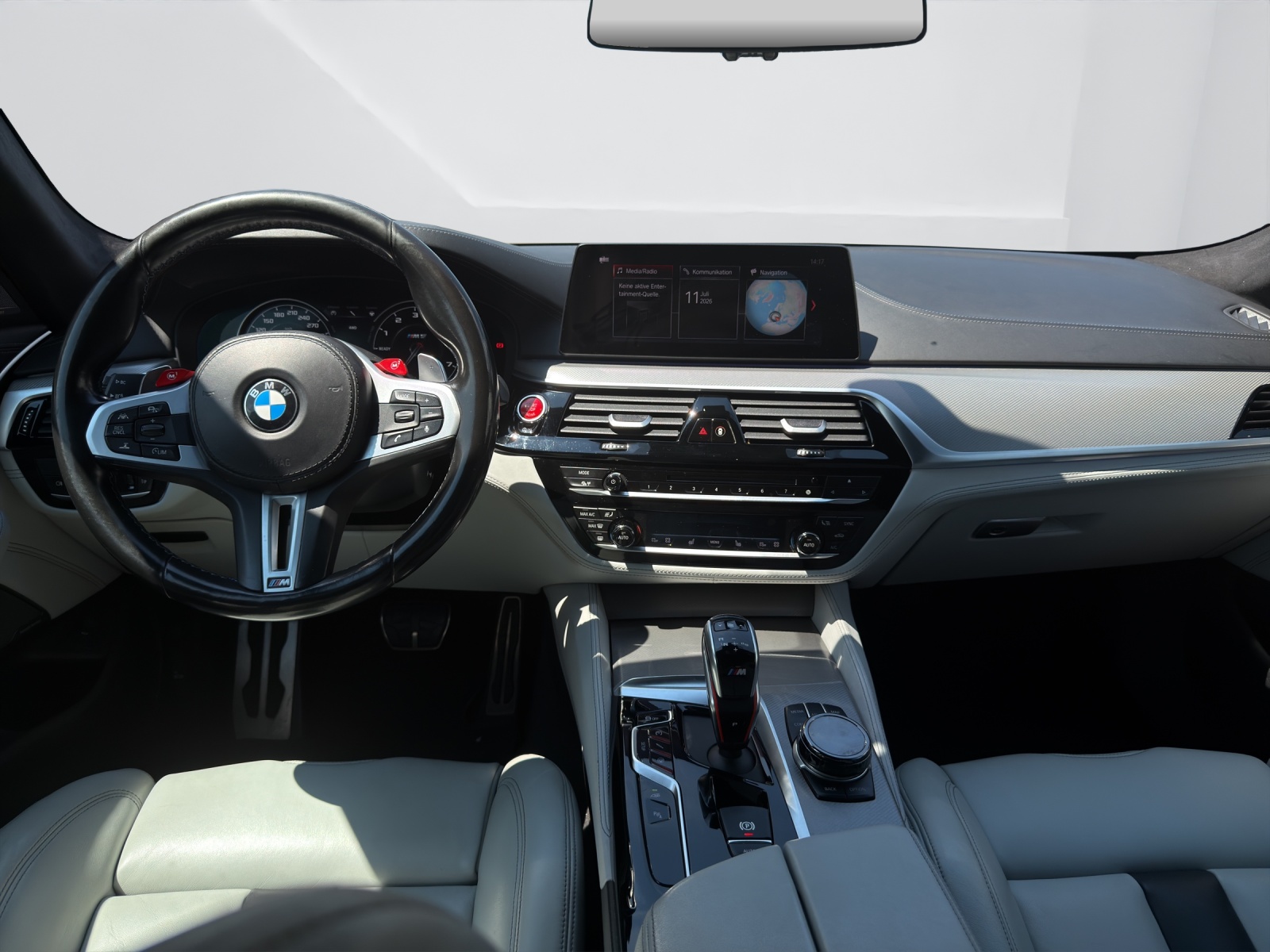 BMW M5 Competition xDrive-image-14