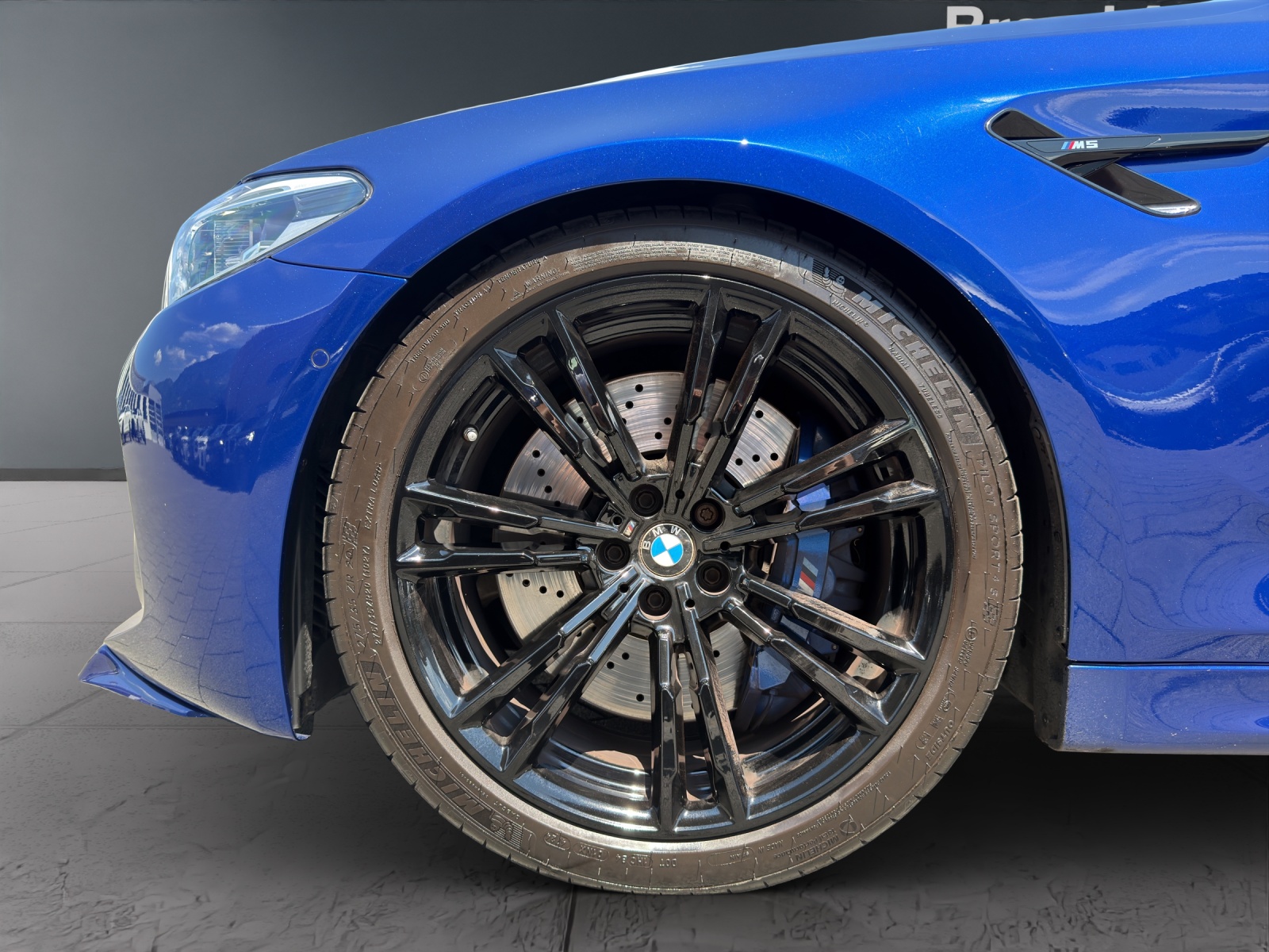 BMW M5 Competition xDrive-image-8