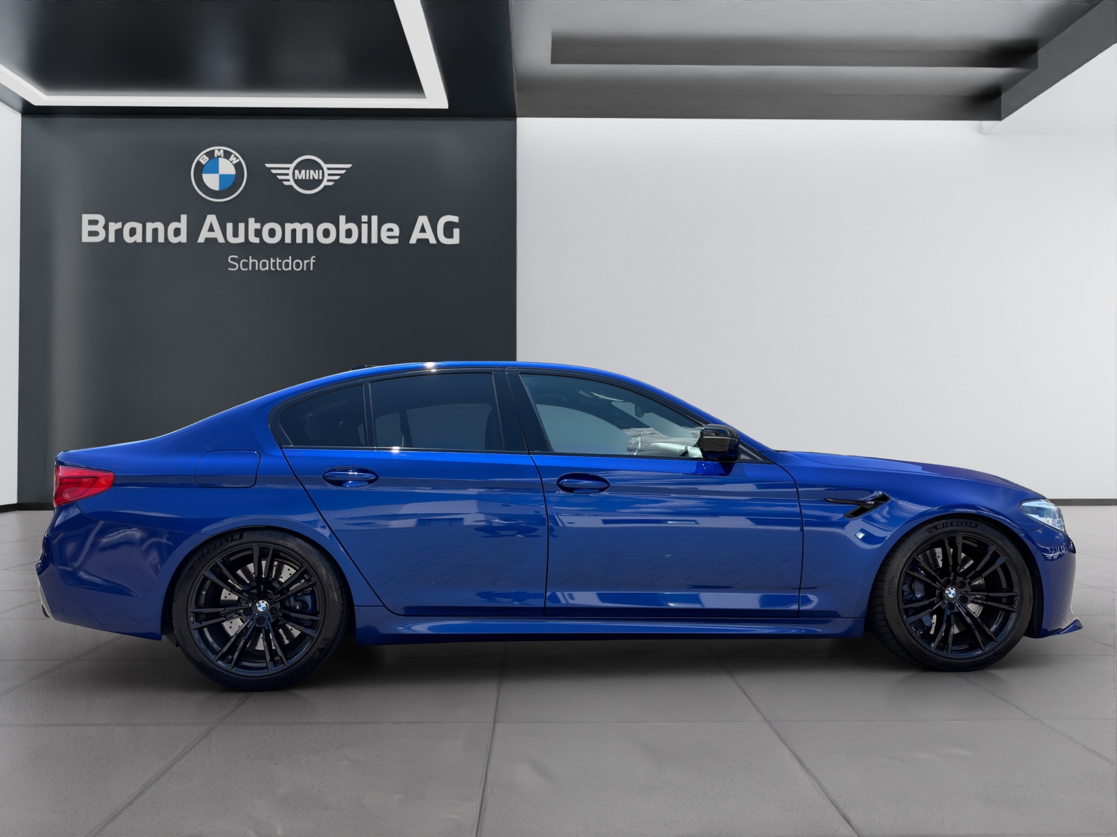 BMW M5 Competition xDrive-image-5