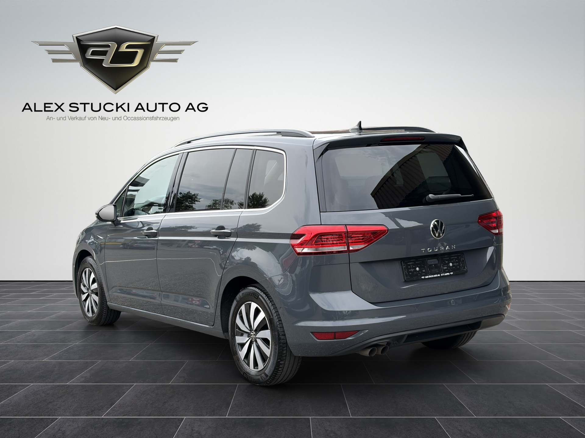 VW Touran 2.0 TDI BlueMotion Technology Comfortline DSG-image-4
