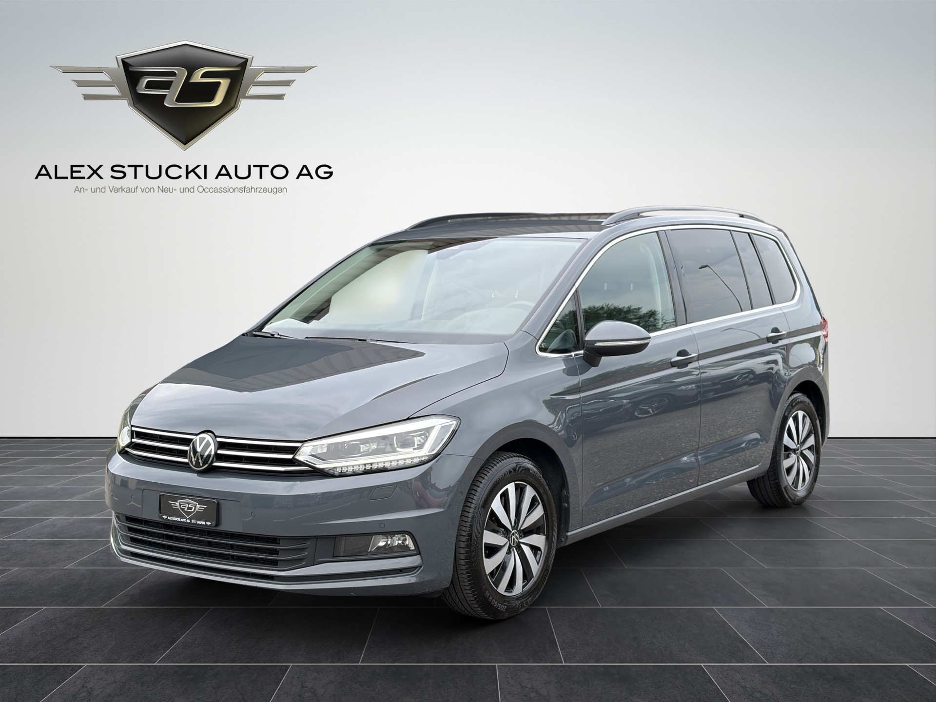 VW Touran 2.0 TDI BlueMotion Technology Comfortline DSG-image-2