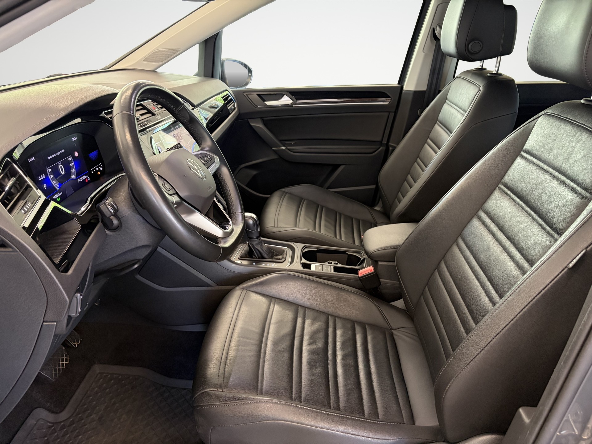 VW Touran 2.0 TDI BlueMotion Technology Comfortline DSG-image-11