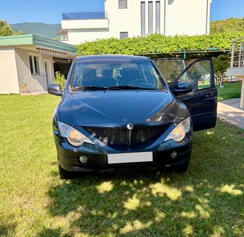 KGM-SsangYong Actyon 200 Xdi 4WD Comfort Automatic-image-0