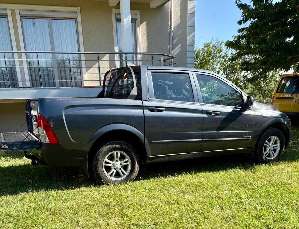 KGM-SsangYong Actyon 200 Xdi 4WD Comfort Automatic-image-1