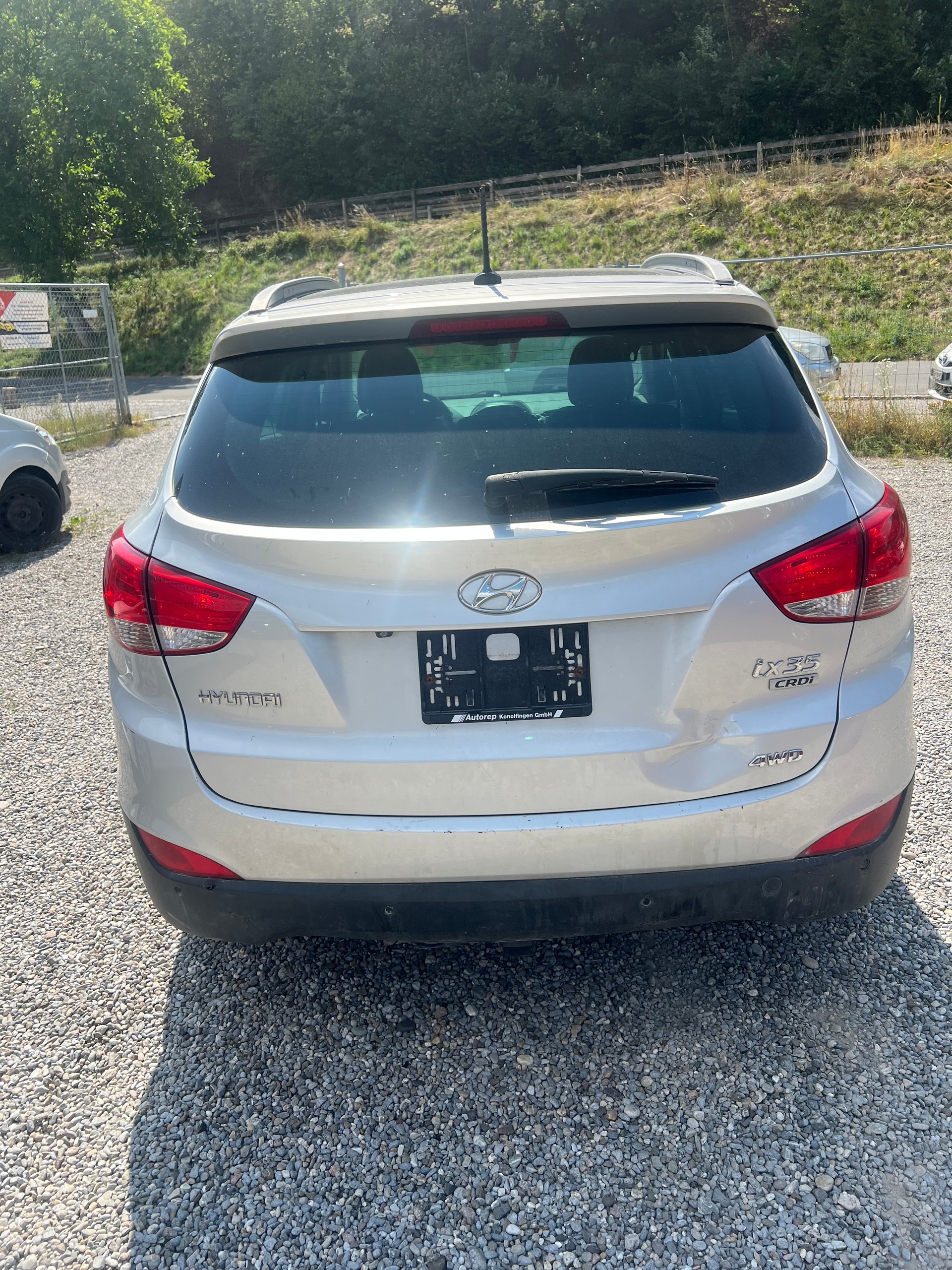 HYUNDAI iX 35 2.0 CRDi Style 4WD Automatic-image-4