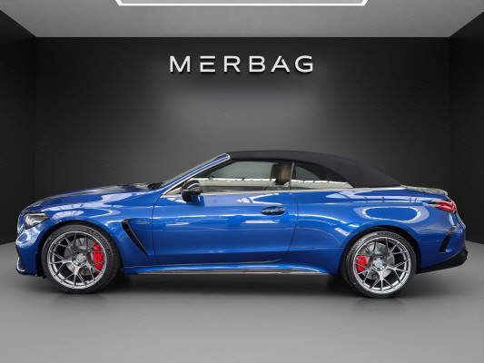 MERCEDES-BENZ CLE AMG 53 Cabrio 4Matic+-image-2