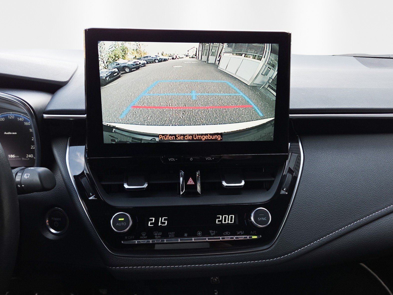 TOYOTA Corolla Touring Sports 2.0 HSD Trend e-CVT-image-14