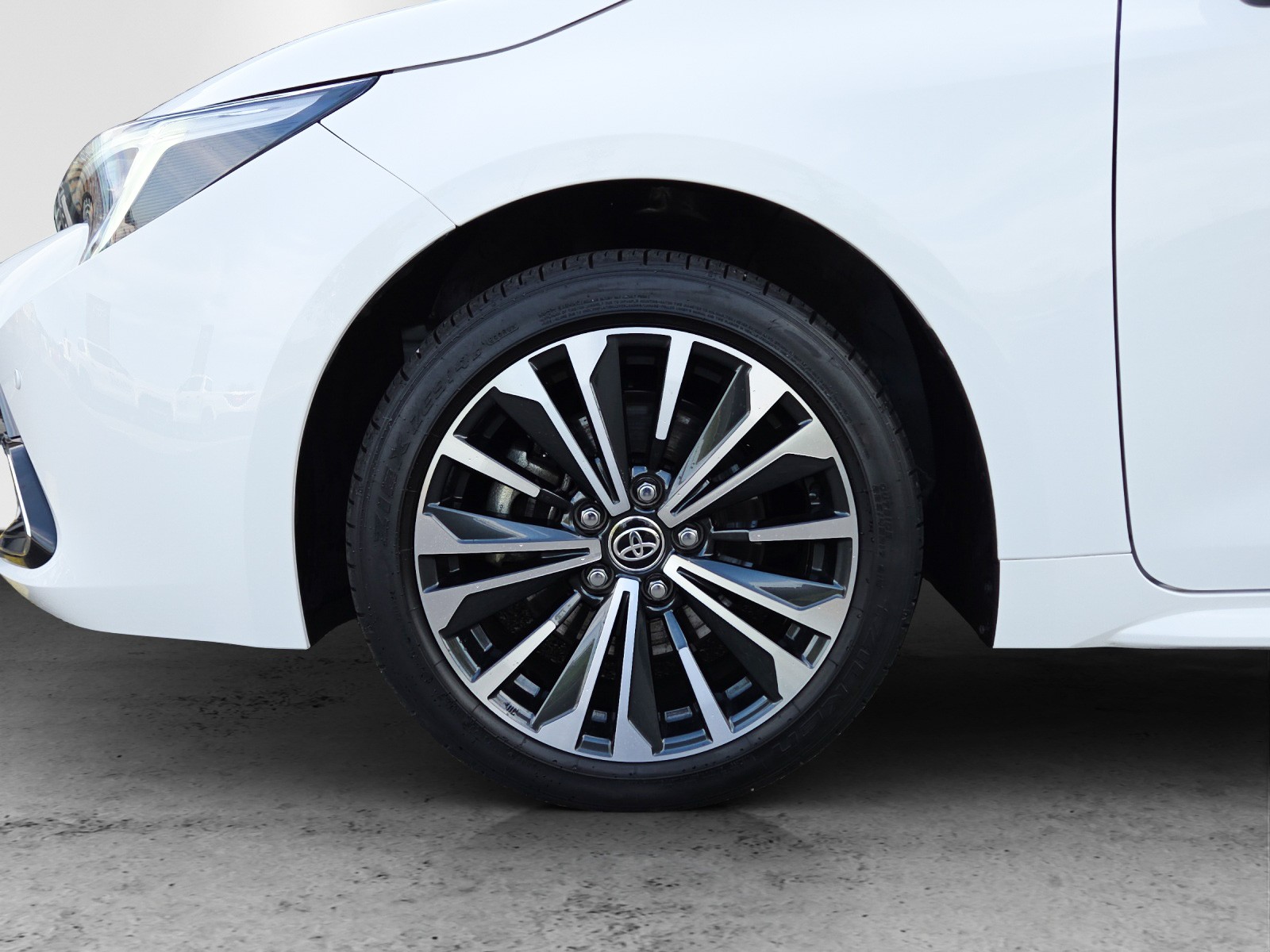 TOYOTA Corolla Touring Sports 2.0 HSD Trend e-CVT-image-9