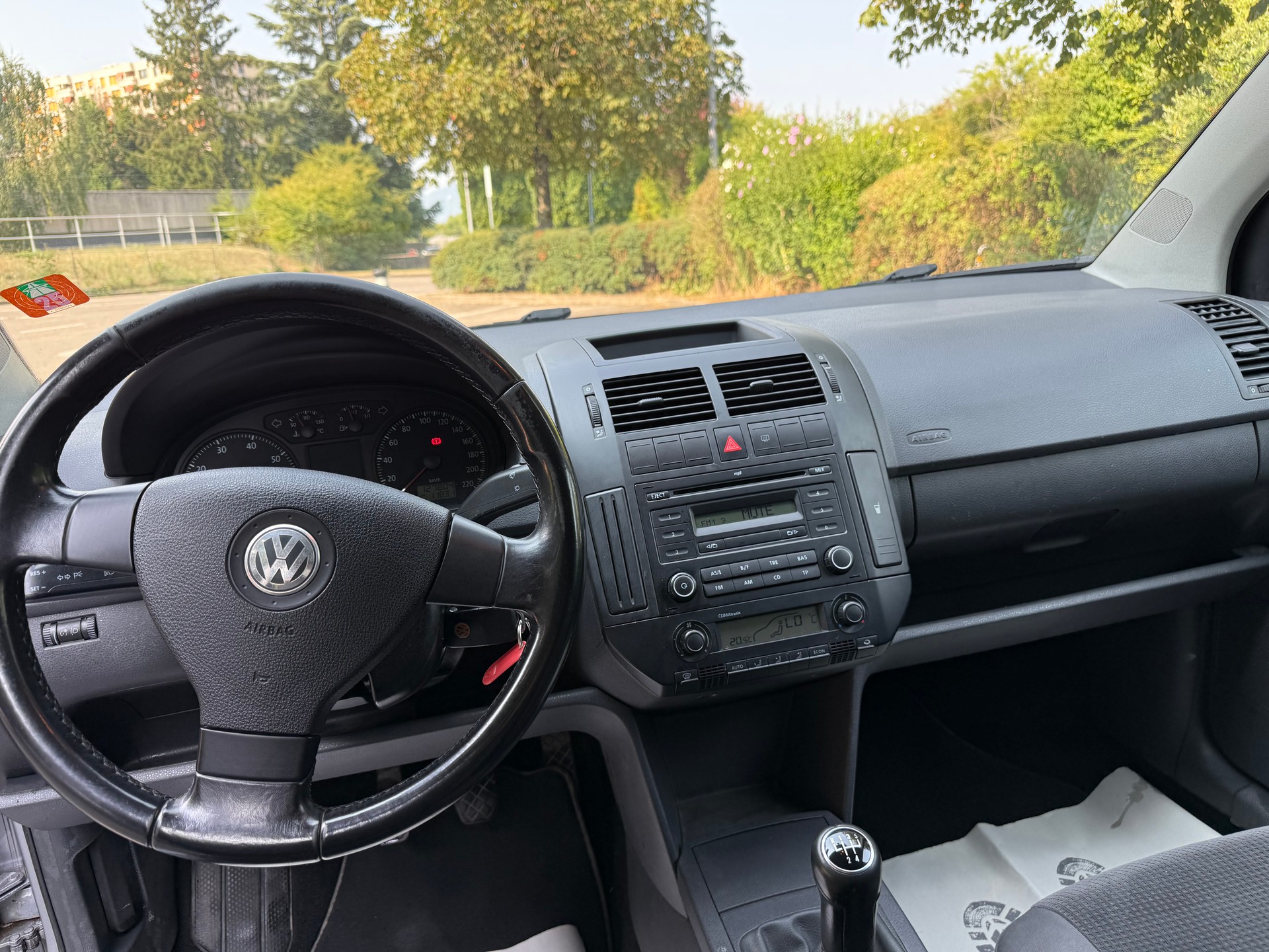 VW Polo 1.6 16V Comfortline-image-12