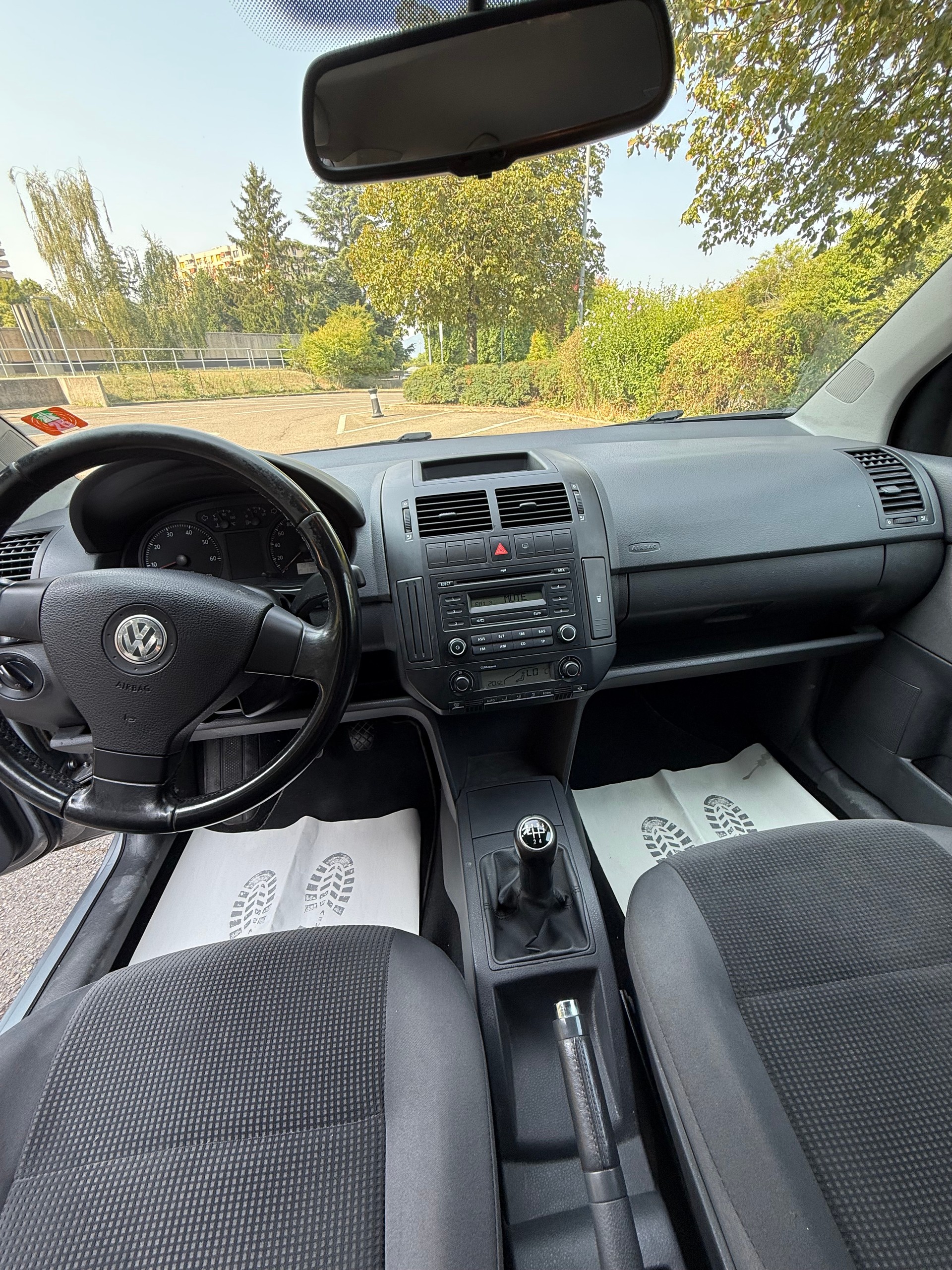 VW Polo 1.6 16V Comfortline-image-11