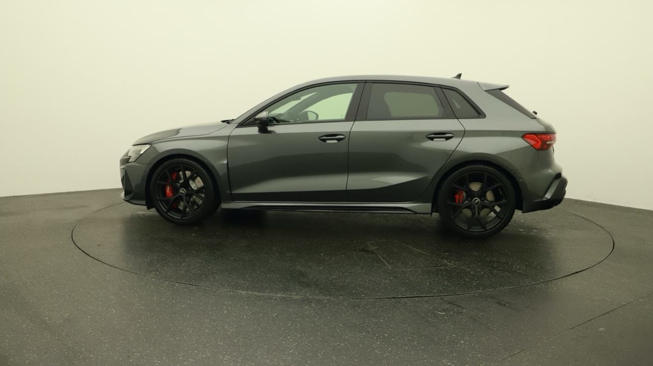 AUDI RS3 Sportback 2.5 TSI quattro S-tronic-image-1