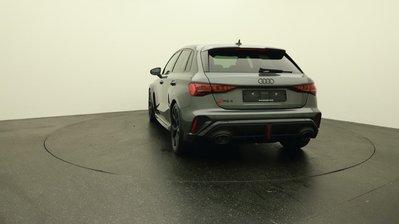 AUDI RS3 Sportback 2.5 TSI quattro S-tronic-image-3