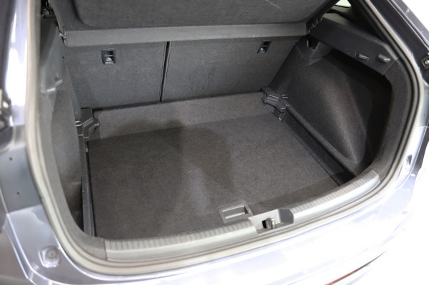 VW Taigo 1.0 TSI R-Line DSG-image-11