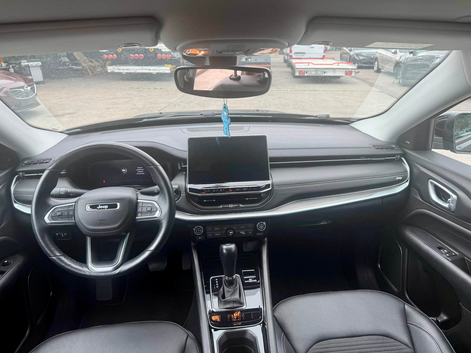 JEEP Compass 4x2 1.5 T MHEV Swiss Limited Plus-image-11