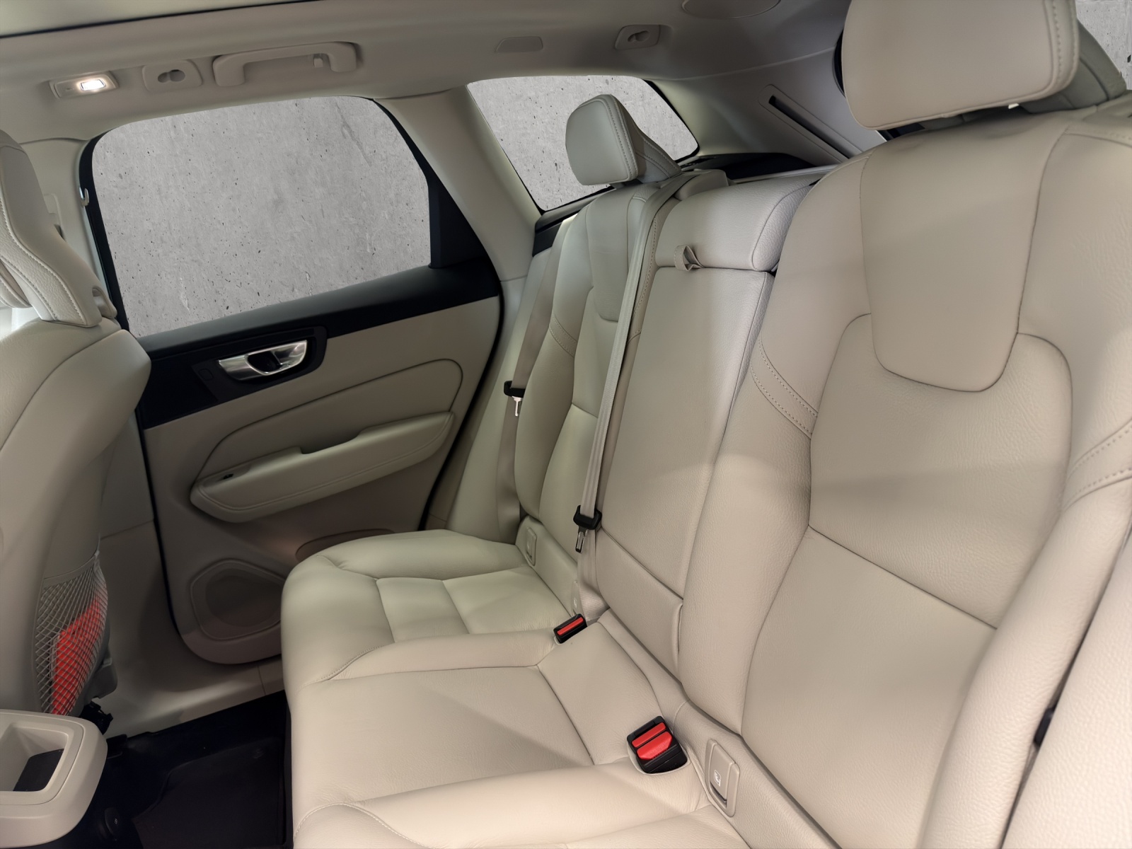 VOLVO XC60 2.0 T6 TE Ultra Dark eAWD-image-11