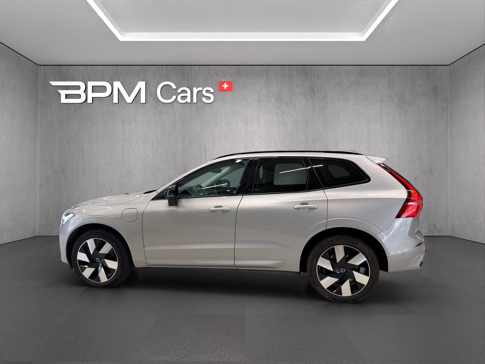 VOLVO XC60 2.0 T6 TE Ultra Dark eAWD-image-15