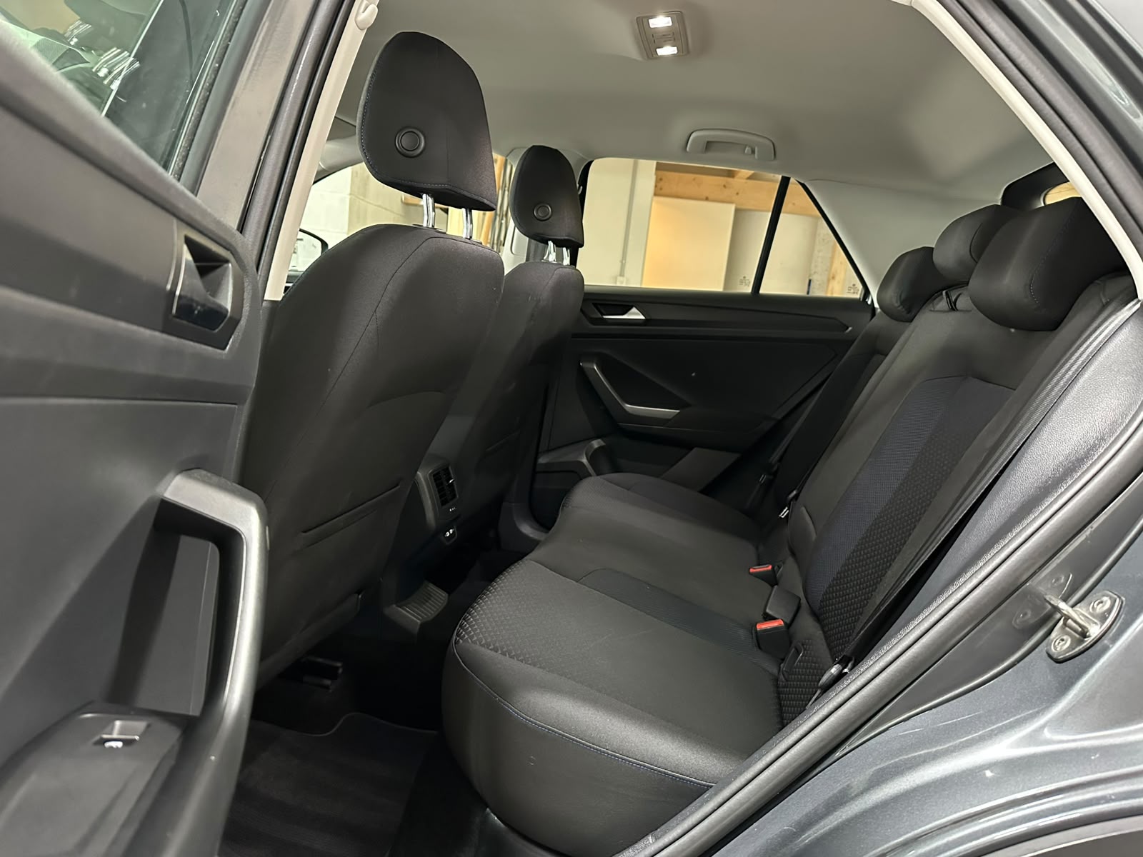 VW T-Roc 1.5 TSI EVO Advance DSG-image-15